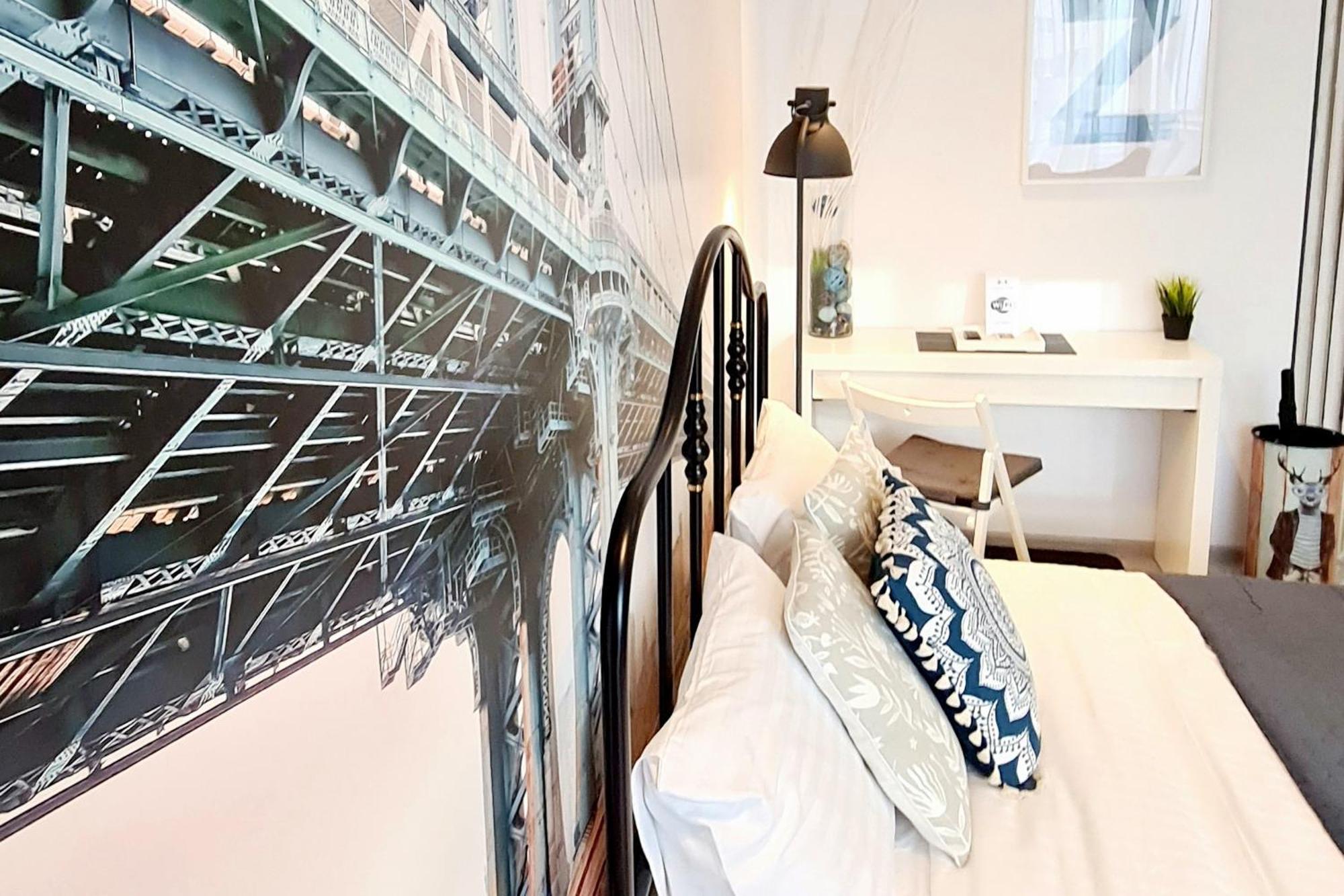 Bridge 113 - With Free Parking & Flexible Check-in, Sector 6 Appartamento Bucarest