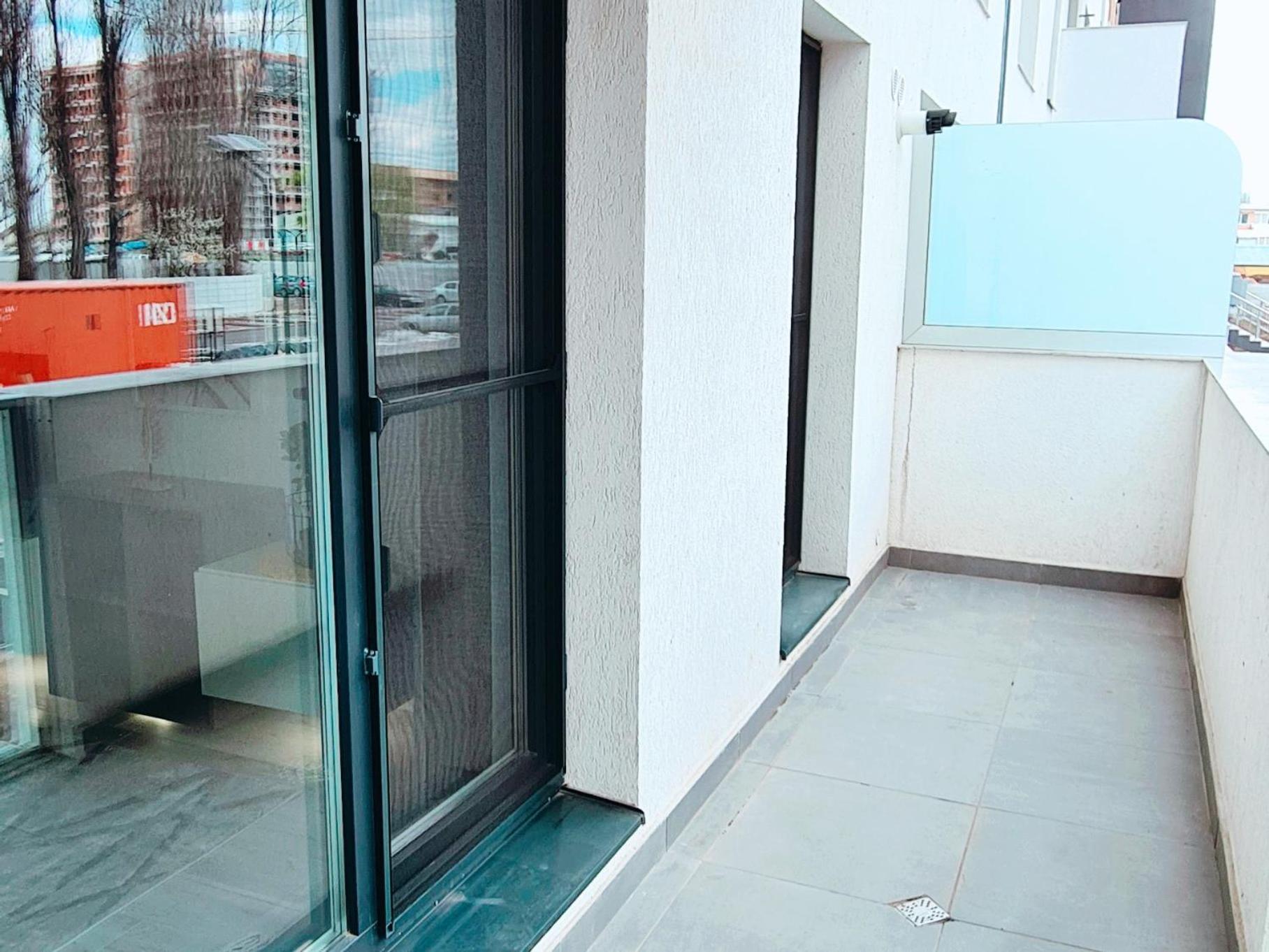 Bridge 113 - With Free Parking & Flexible Check-in, Sector 6 Appartamento Bucarest
