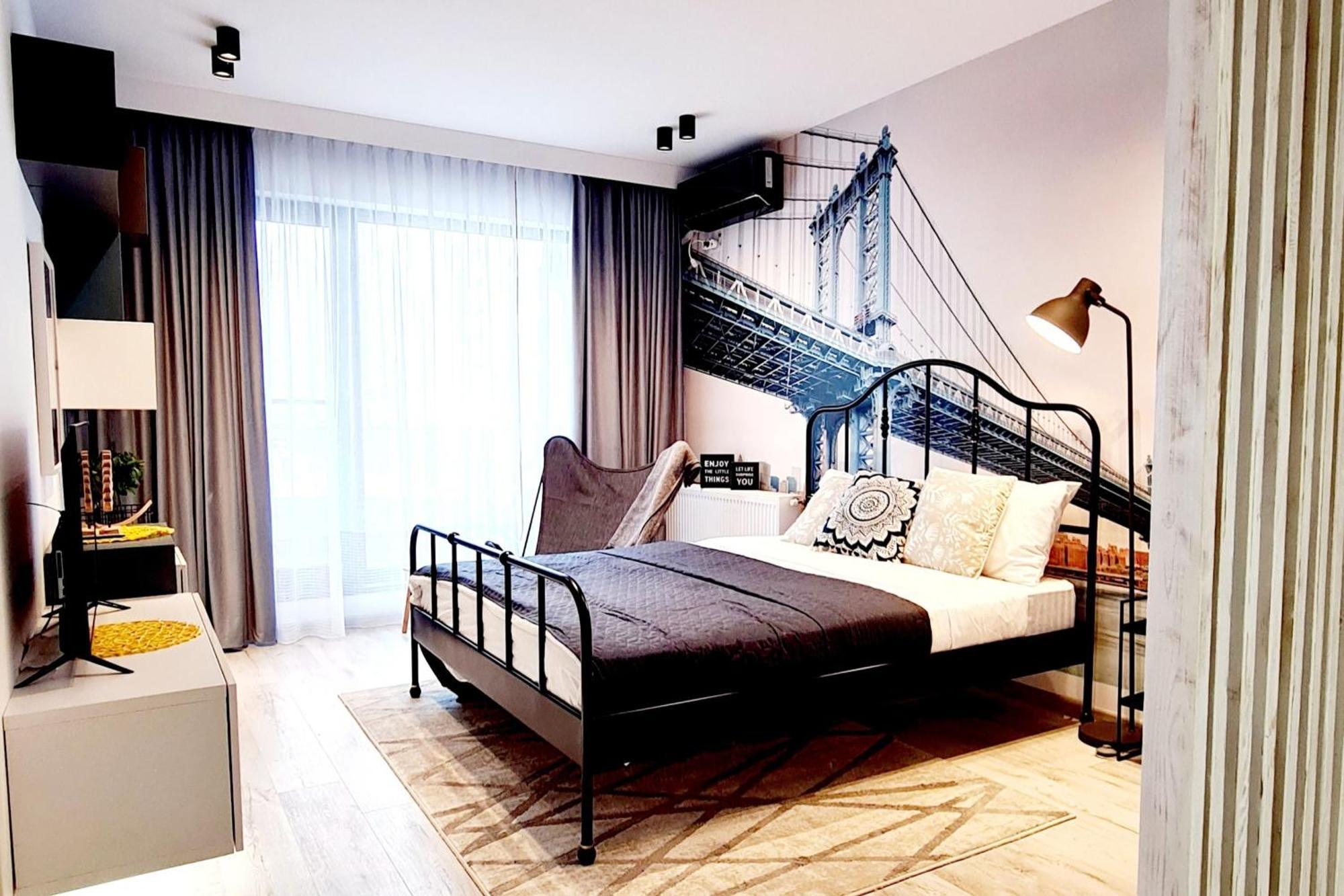 Bridge 113 - Studio Apartment With Free Parking & Flexible Check-In, Sector 6 Bucharest